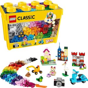 LEGO Classic Büyük Boy Yaratıcı Parçalar Yapım Kutusu 10698 – 4 Yaş ve Üzeri Çocuklar için Hediye Fikri, 2 Yeşil Taban Plakası, 3 Çift Göz, 6 Lastik ve 6 Jant İçeren Oyuncak Yapım Seti (790 Parça) – MegTR